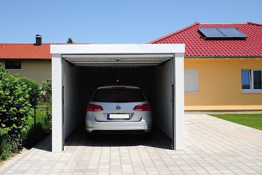 garáž pre jedno auto