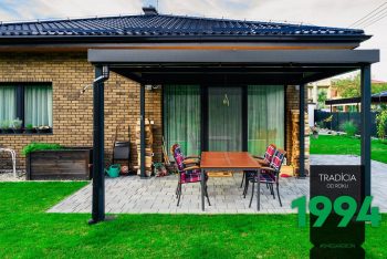 Eine moderne Stahlpergola von GARDEON in Anthrazit