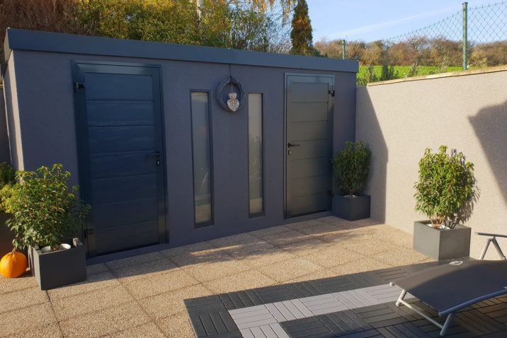 Ein Doppelhäuschen von GARDEON in dunkel-grau