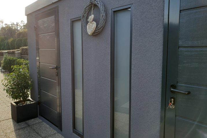 Ein Doppelhäuschen von GARDEON in dunkel-grau