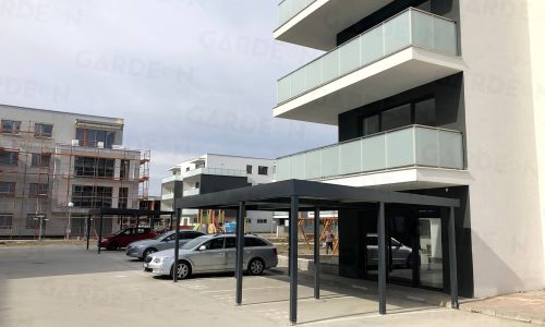 Das Carport von GARDEON vor einem modernen Wohnhaus
