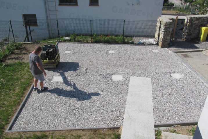 Das Fundament für ein Carport