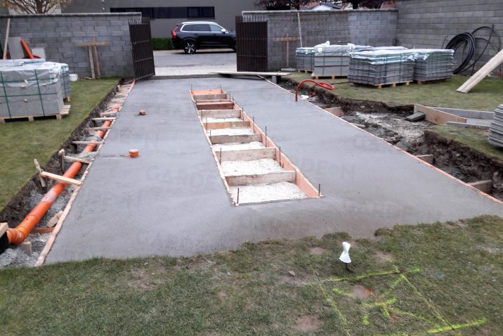 Das Fundament unter das Carport von SIEBAU