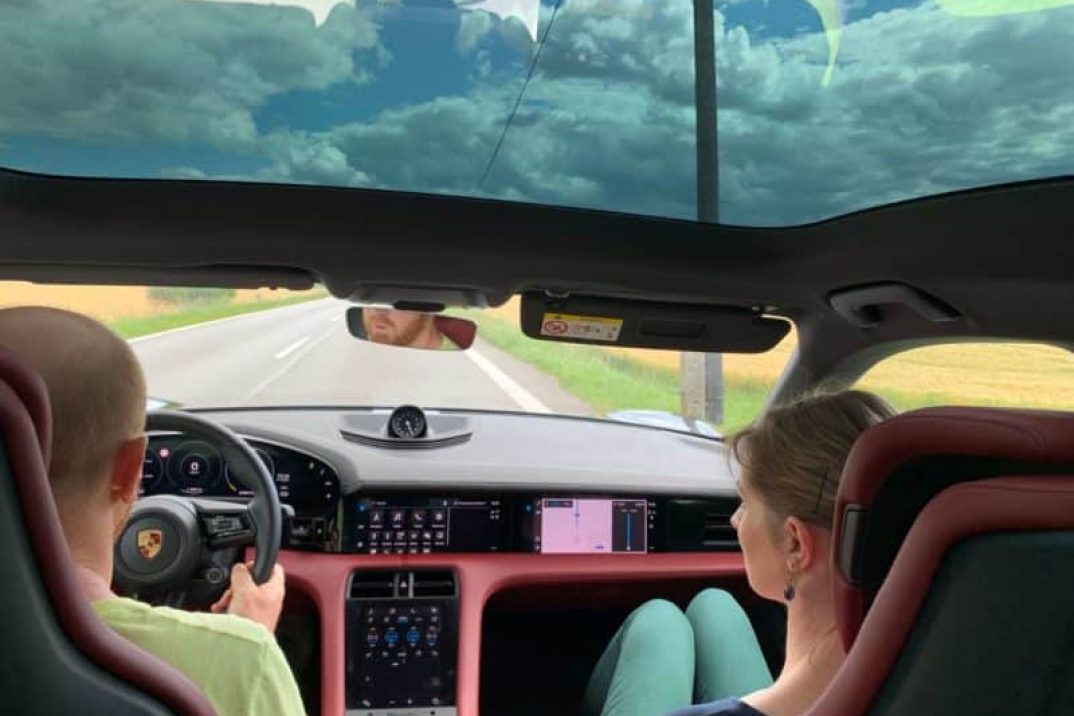 Porsche Taycan und GARDEON