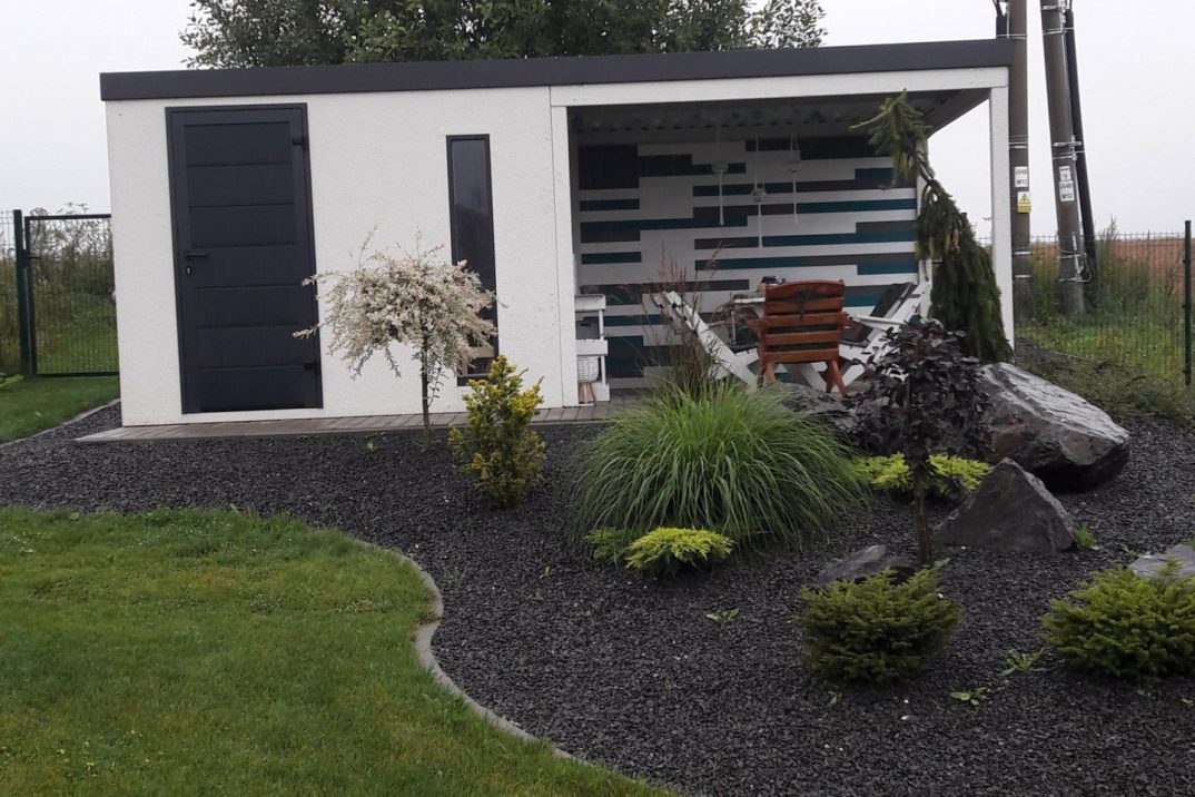 Modernes Gartenhäuschen von GARDEON