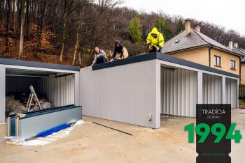 Die Zusammenarbeit der Monteure von GARDEON auf dem Dach