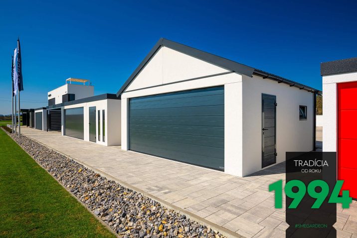 GARDEON: Weiße Doppelgarage mit Satteldach