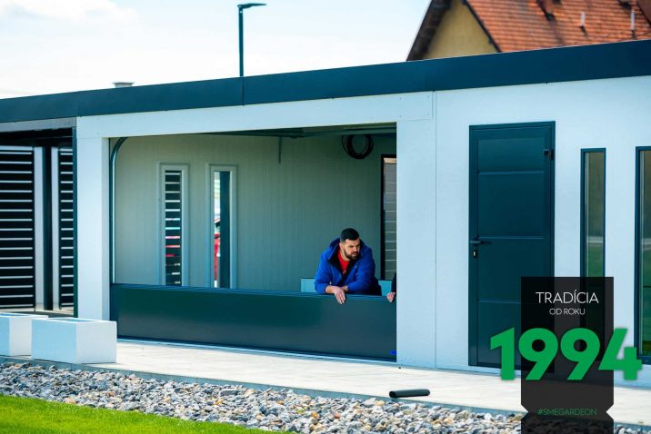 GARDEON Schauraum - Montage des LPU42 Tores