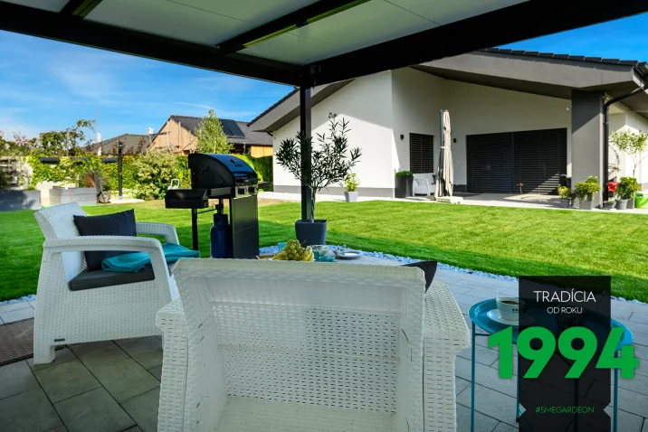 Relax unter der Gartenpergola GARDEON