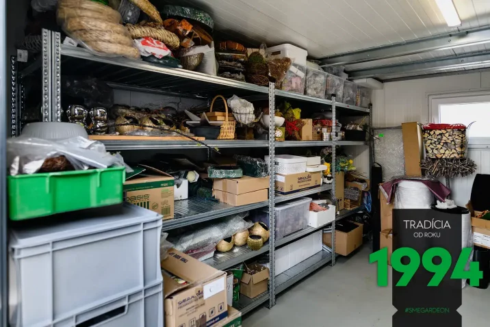 Isoliertes GARDEON Gartenhaus als Lagerraum