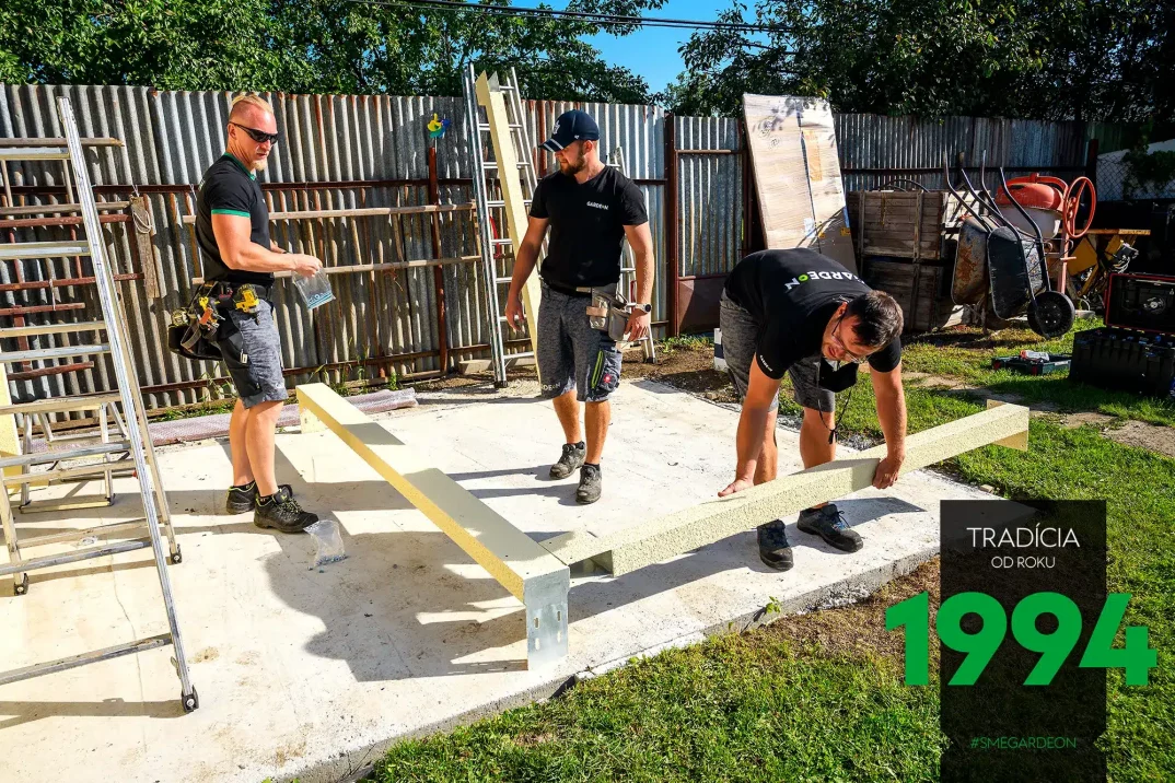 Die Montage der einzelnen Wandteile