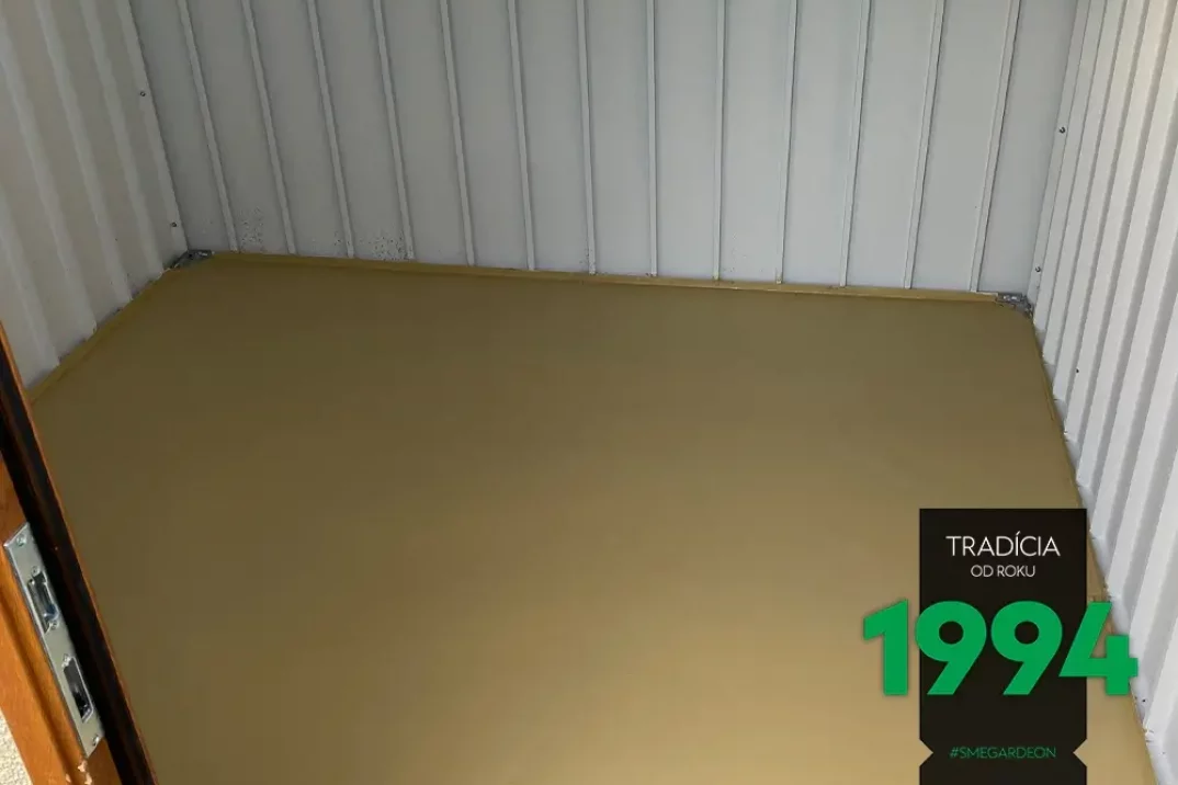 Der Boden wird nachbetoniert damit alle undichten Stellen abgedichtet werden