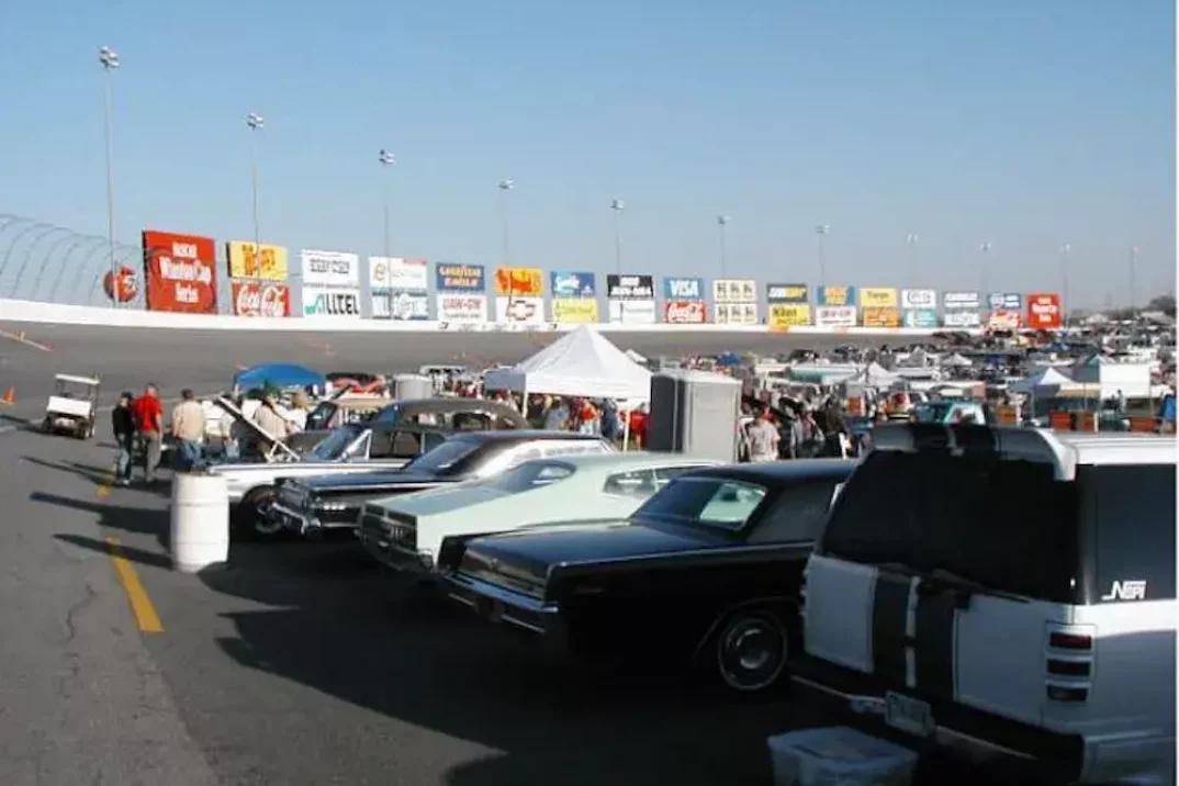 Oldtimer bei einer Ausstellung