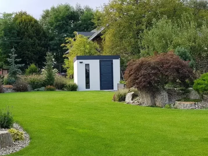 Simples GARDEON Gartenhaus mit Zubehör in Farbe Anthrazit