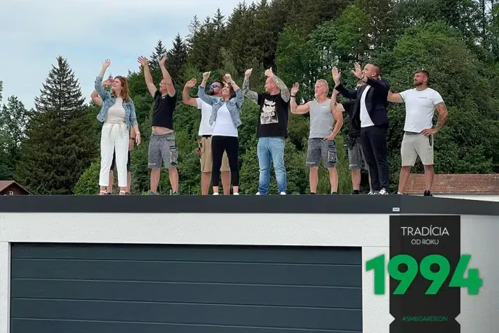 GARDEON Videodreh - wir winken aus dem Garagendach