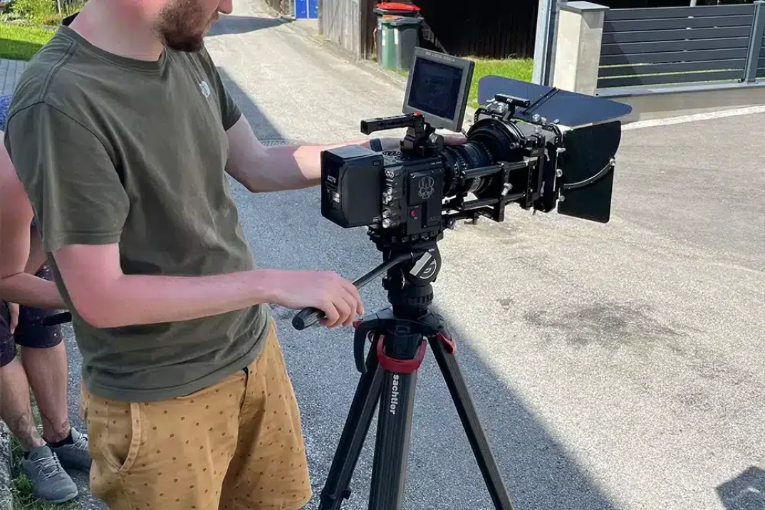 Der Kameramann bei der Dreharbeit
