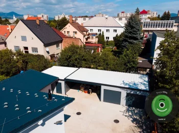 Garage mit Carport