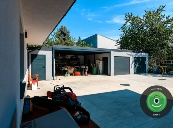 Garage mit Carport