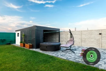 Gartenhaus mit Pergola