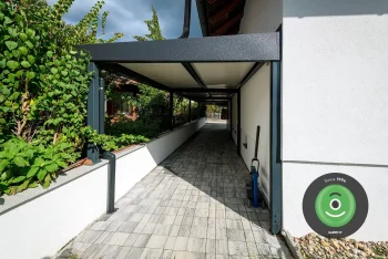 GARDEON Pergola angepasst an das Familienhaus