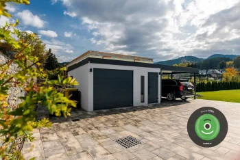 Fertiggarage GARDEON mit einem Tor von Hörmann