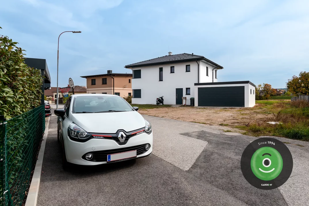 Doppelgarage GARDEON mit Zubehör der Marke Hörmann