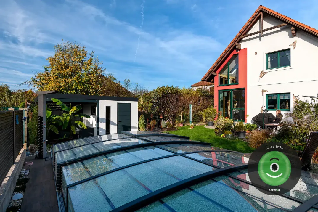 Montierte Gartenhütte GARDEON mit Zubehör in Farbe Anthrazit