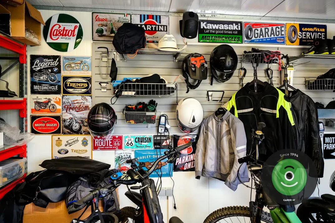 Doppelgarage GARDEON mit Zubehör der Marke Hörmann