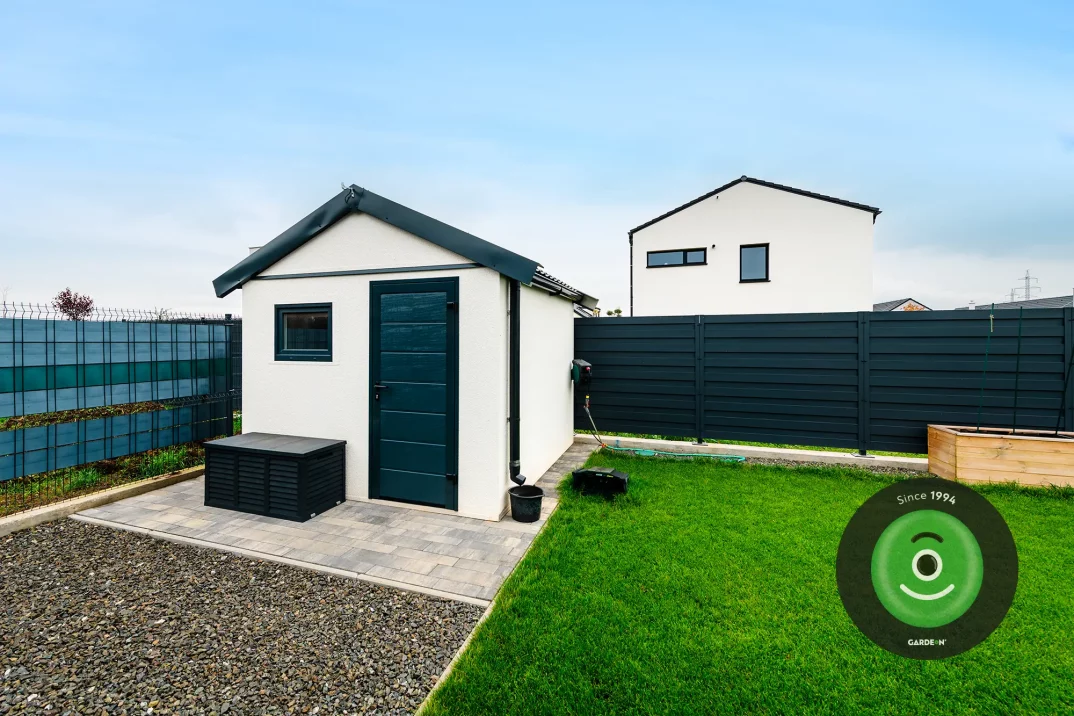 Montierte Gartenhütte GARDEON mit Zubehör in Farbe Anthrazit