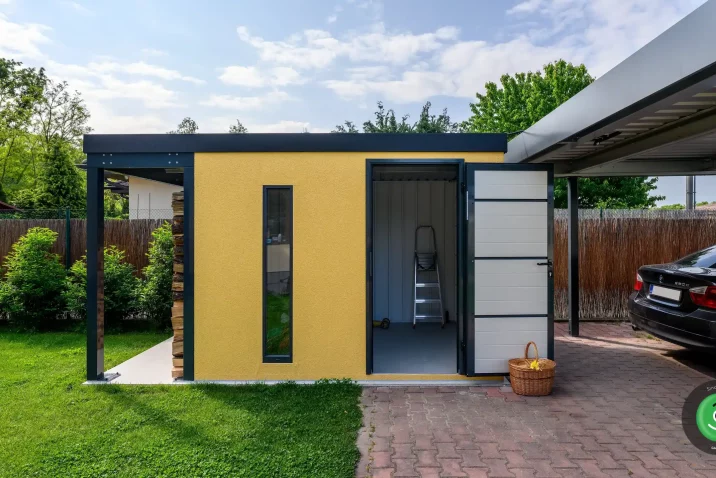 Gartenhäuschen mit Überdachung fürs Holz 4