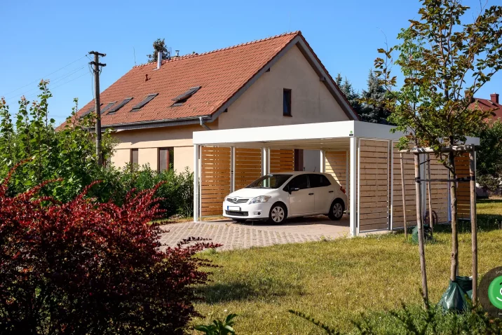 Carport GARDEON mit isoliertem Dach und Thermopaneel