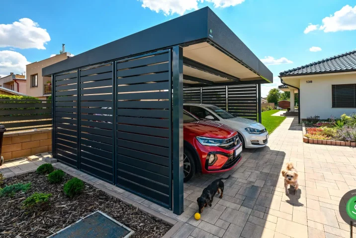 Vorgefertigtes Stahlcarport GARDEON mit Wandelementen