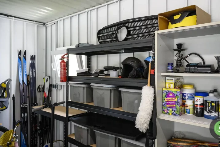 Maßgefertigte individuell montierte Garage GARDEON