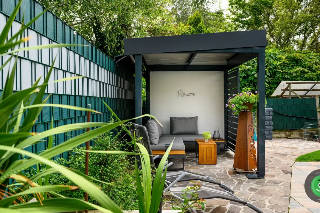 Montierte Gartenhütte GARDEON mit Zubehör