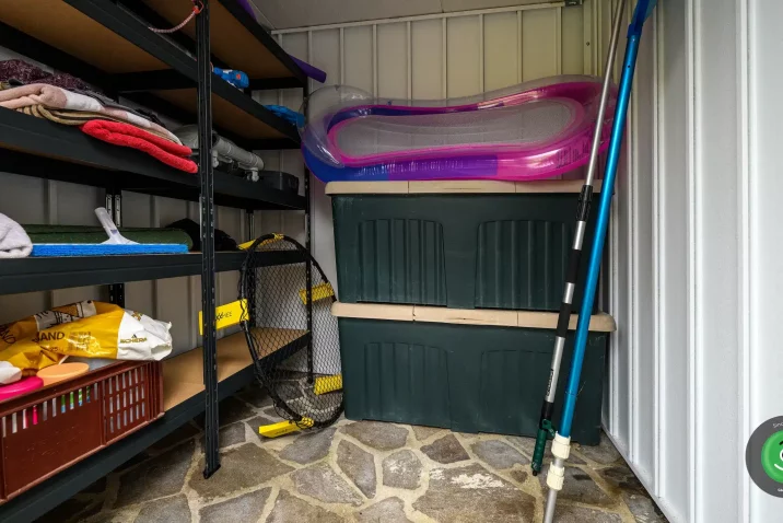 Carport GARDEON mit Gartenhaus in RAL Farbe