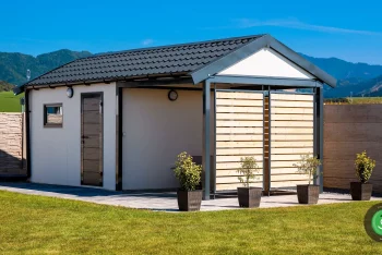 Gartenhäuschen mit Überdachung