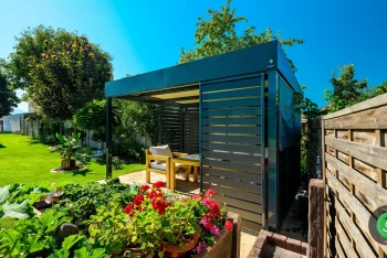 Praktische und schöne Pergola GARDEON
