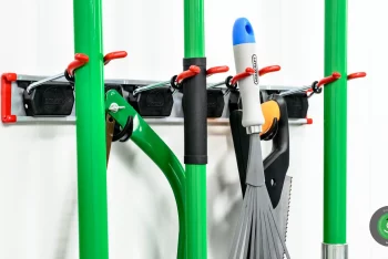 Aluminiumleiste + 4 Halter + 2 Haken