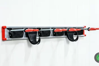 Aluminiumleiste + 4 Halter + 2 Haken