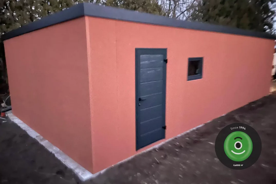 Gardeon Gartenhaus in auffälliger Rot-Orange-Farbe