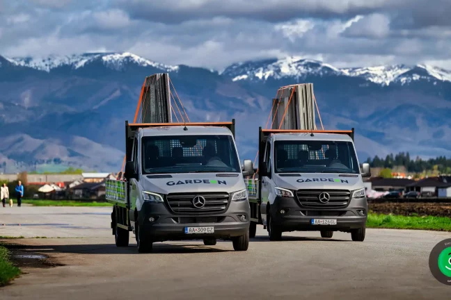 GARDEON Mercedes Pritschenwagen bereit für die Montage