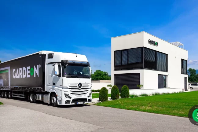 LKW im GARDEON Showroom