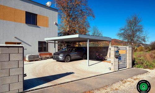 Moderner Doppel Unterstand mit stabiler Metallkonstruktion